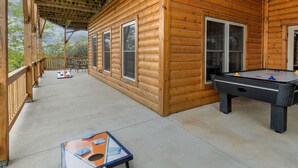 Unclassified image, 5 of 61, button - Stunning Log Cabin with Views of Mt. Mitchell near Asheville, North Carolina (Black Mountain)
