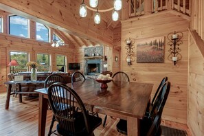 Dining - Stunning Log Cabin with Views of Mt. Mitchell near Asheville, North Carolina (Black Mountain)