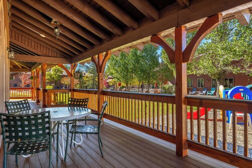 #140-Juniper 2 StoryHUGE 2bedroom/2bathth RoundhouseResort