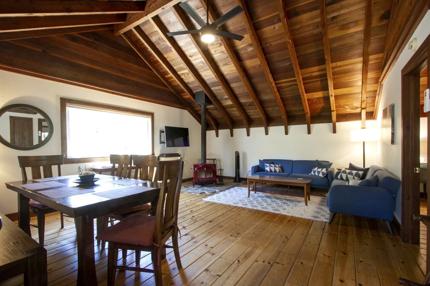 TV, fireplace, DVD player