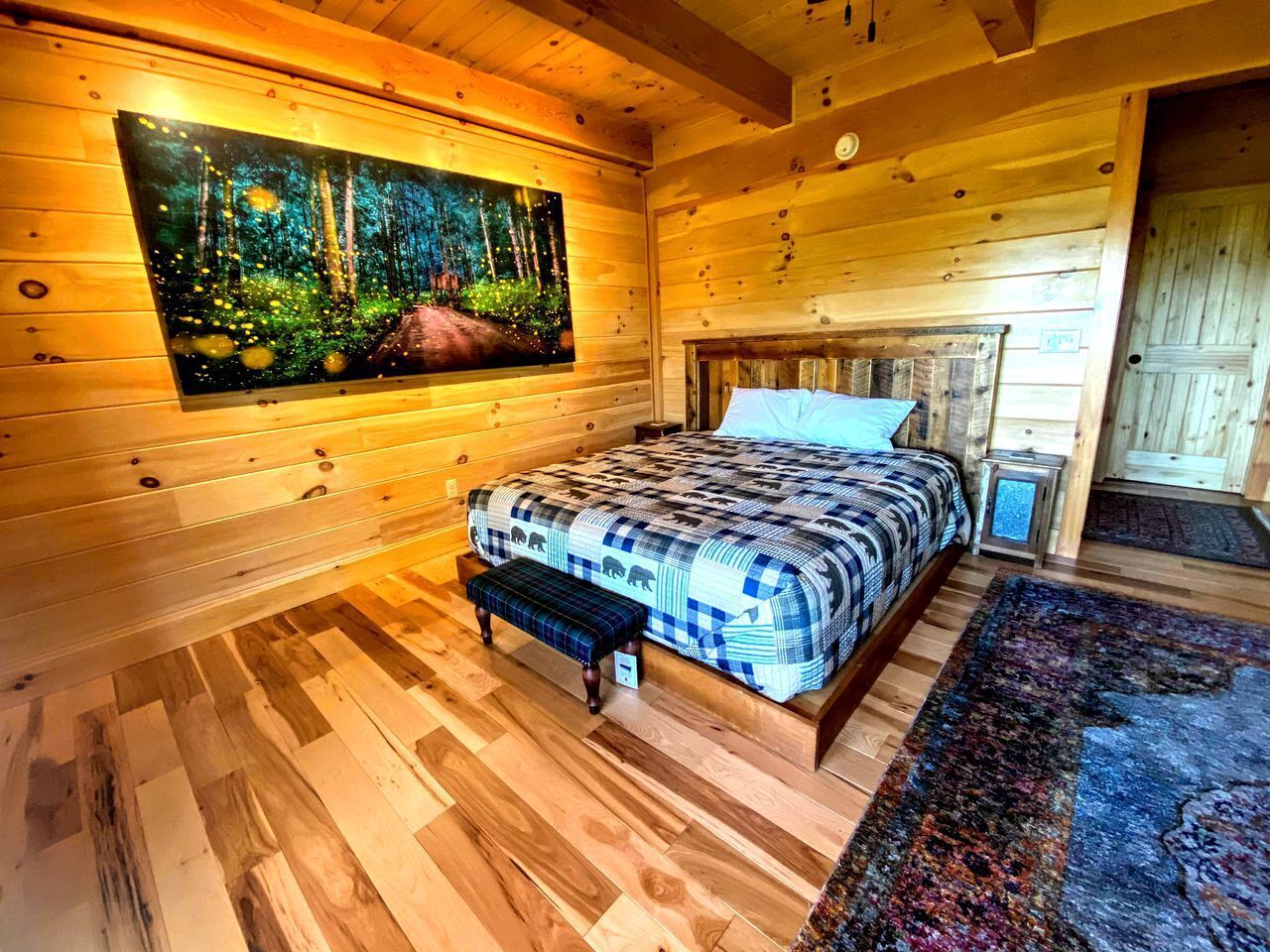 4 bedrooms, bed sheets