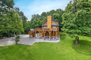 Exterior - Expansive Log Cabin Rental in Foothills of Blue Ridge Mountains, North Carolina (Black Mountain)