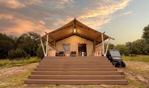 Exterior - Stunning Safari Tent with Great Sights in San Saba, Texas (San Saba)