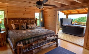4 bedrooms, desk, iron/ironing board, WiFi - Serenity Awaits: Secluded Cabin Rental in Black Mountain, North Carolina (Black Mountain)