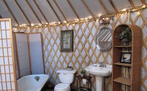 按摩浴缸、風筒、番梘、洗頭水