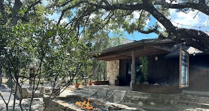 Stunning Yurt for a Romantic Getaway in Dripping Springs, Texas