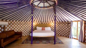 1 slaapkamer, een bureau, wifi, beddengoed