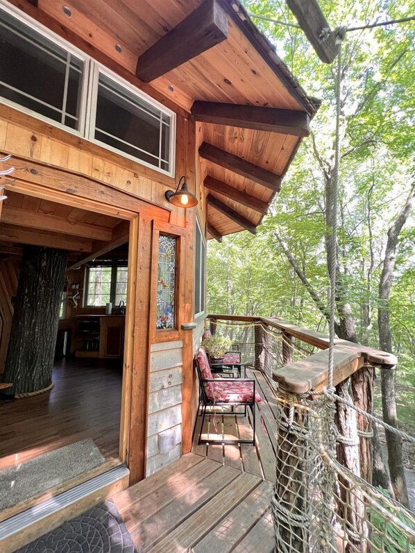 تفاصيل الفندق من الخارج