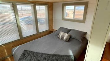 2 habitaciones, escritorio, wifi y ropa de cama