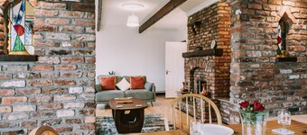 Spacious Strandhill House with Knocknarea Views