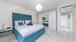4 makuuhuonetta, silitysrauta/-lauta, ilmainen Wi-Fi, vuodevaatteet