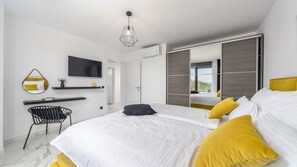 4 chambres, fer et planche à repasser, Wi-Fi gratuit, draps fournis