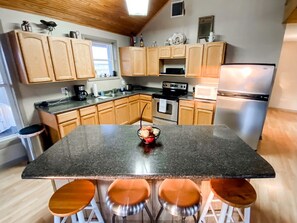 雪櫃、微波爐、爐具、咖啡機/沖茶器