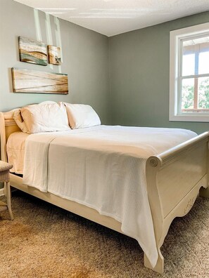 3 間睡房、書桌、Wi-Fi、床單