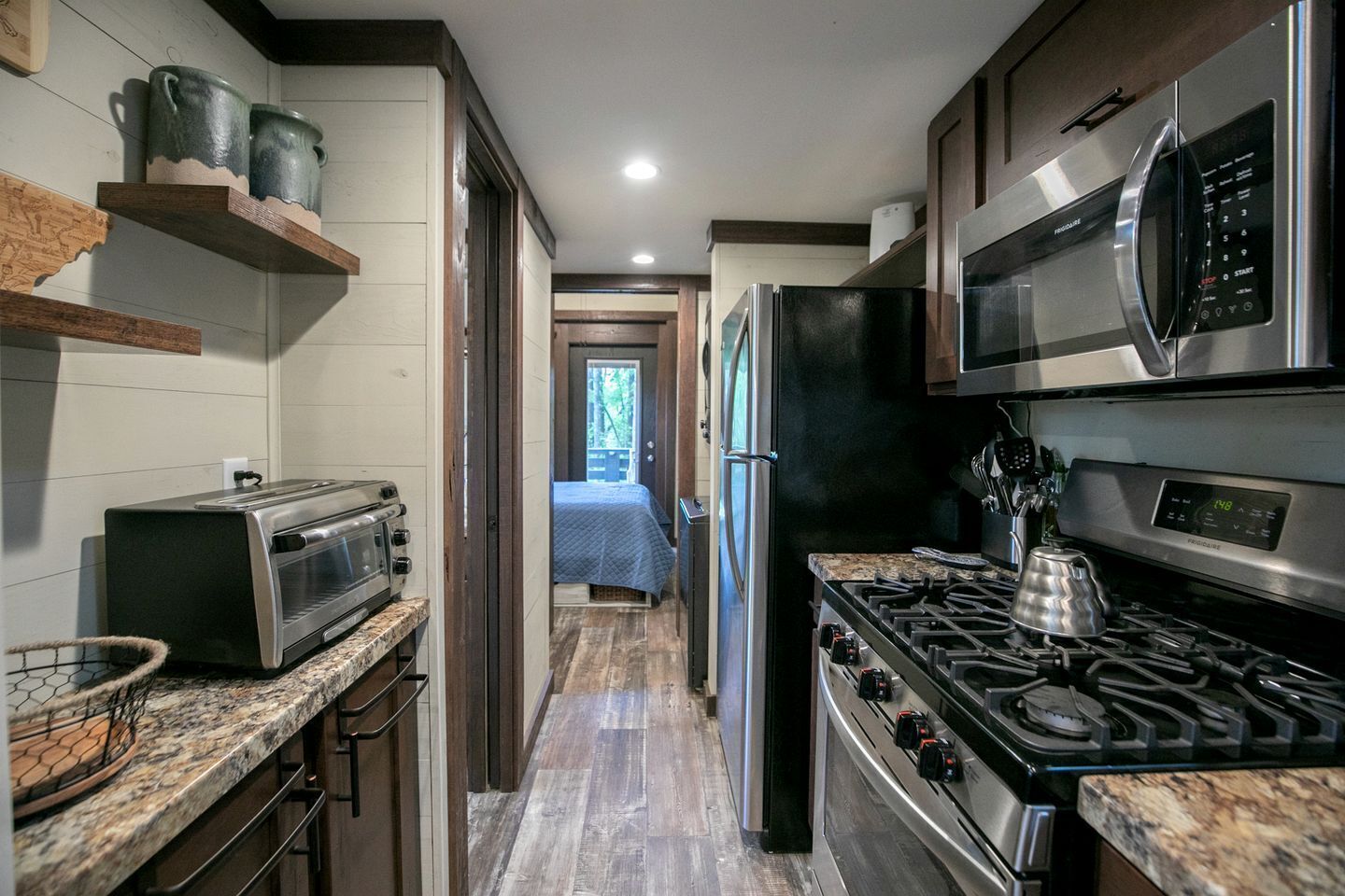 Coffee/tea maker, fridge, microwave, oven