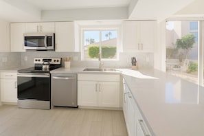 Apartment, Accessible | Private kitchen - Allura Palm Desert Modern Ironwood Country Club 2BR (Palm Desert)