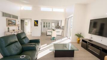 Apartment, Accessible | 1 bedroom, desk, Internet