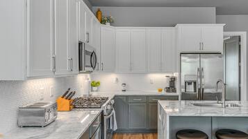 House | 4 bedrooms, Internet