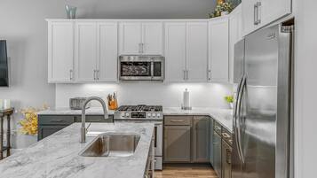 Casa | 4 dormitorios y Internet