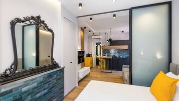 Iron/ironing board, free WiFi