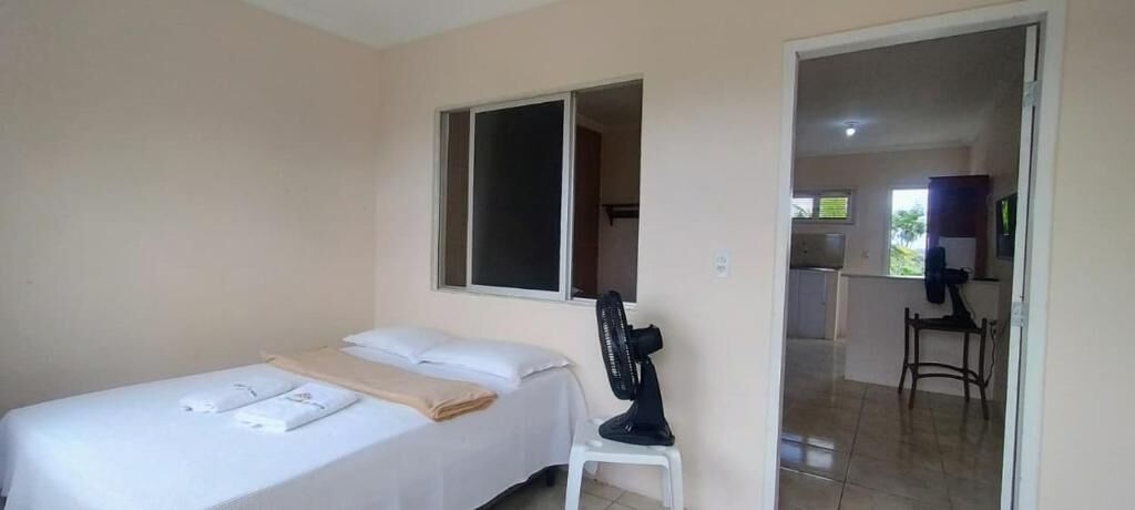Quarto quádruplo standard, vista para o jardim | Ferros/tábuas de passar roupa, Wi-Fi de cortesia