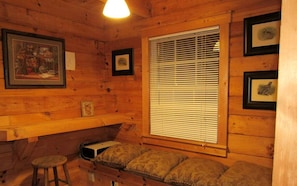 Interior - Claxton's Riverfront Family Fun: Cabin Adventures Await (Claxton)