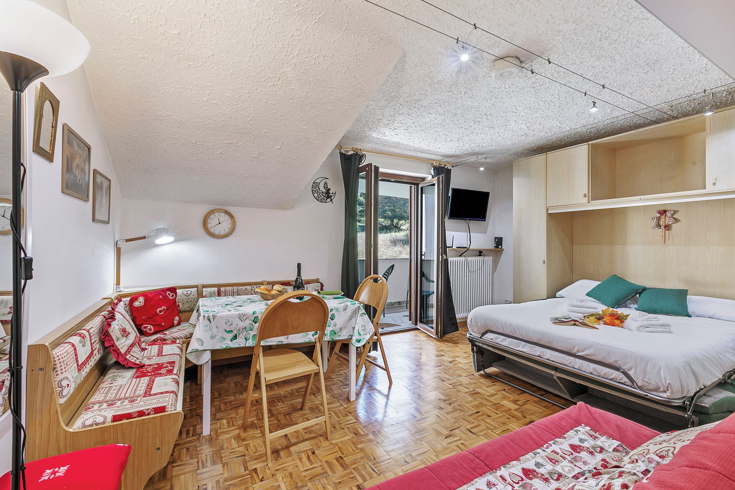 Standard Studio, Lakeside (Appartamento La Selva Incantata) | Free WiFi, bed sheets
