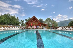 Pool - Splendid Spacious Cabin with Jacuzzi and Beautiful Private Deck in Sevierville, Tennessee (Sevierville)