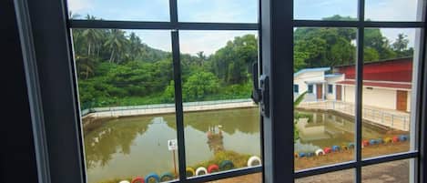 Family Room | Free WiFi, bed sheets