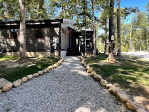 Property grounds - Lakefront Cabin with Two Decks and Back Yard in Tennessee (Tracy City)