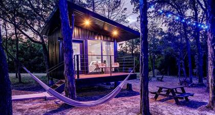 Serene Woodland Cabin Oasis near Trinity River in Texas