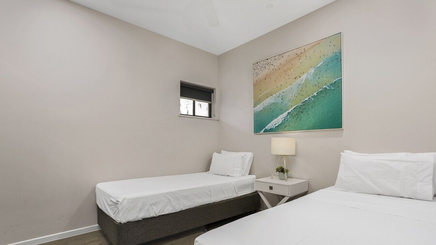 Cairns North 4-bed With Outdoor Dining & Pool