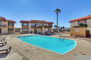Interior - Pool, Lake & Sun! Havasu Hot Spot By London Bridge (Lake Havasu City)