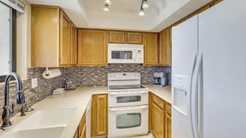 Apartamento (2 Bedrooms) | Parte interna