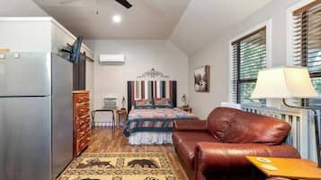 1 bedroom, iron/ironing board, travel cot, WiFi