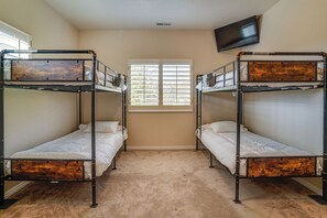 Nhà (Multiple Bedrooms) | Nội thất