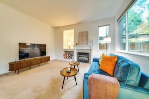 House (4 Bedrooms) | Interior - 6 Mi to Microsoft HQ! Remote Work Retreat (Redmond)