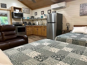 Interior - Dream Glamping in Texas in this Cozy, Pet-Friendly Cabin in Bastrop (Bastrop)