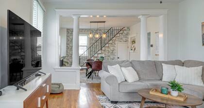 New! Pet-friendly Oakley Gem w/ Large Backyard!