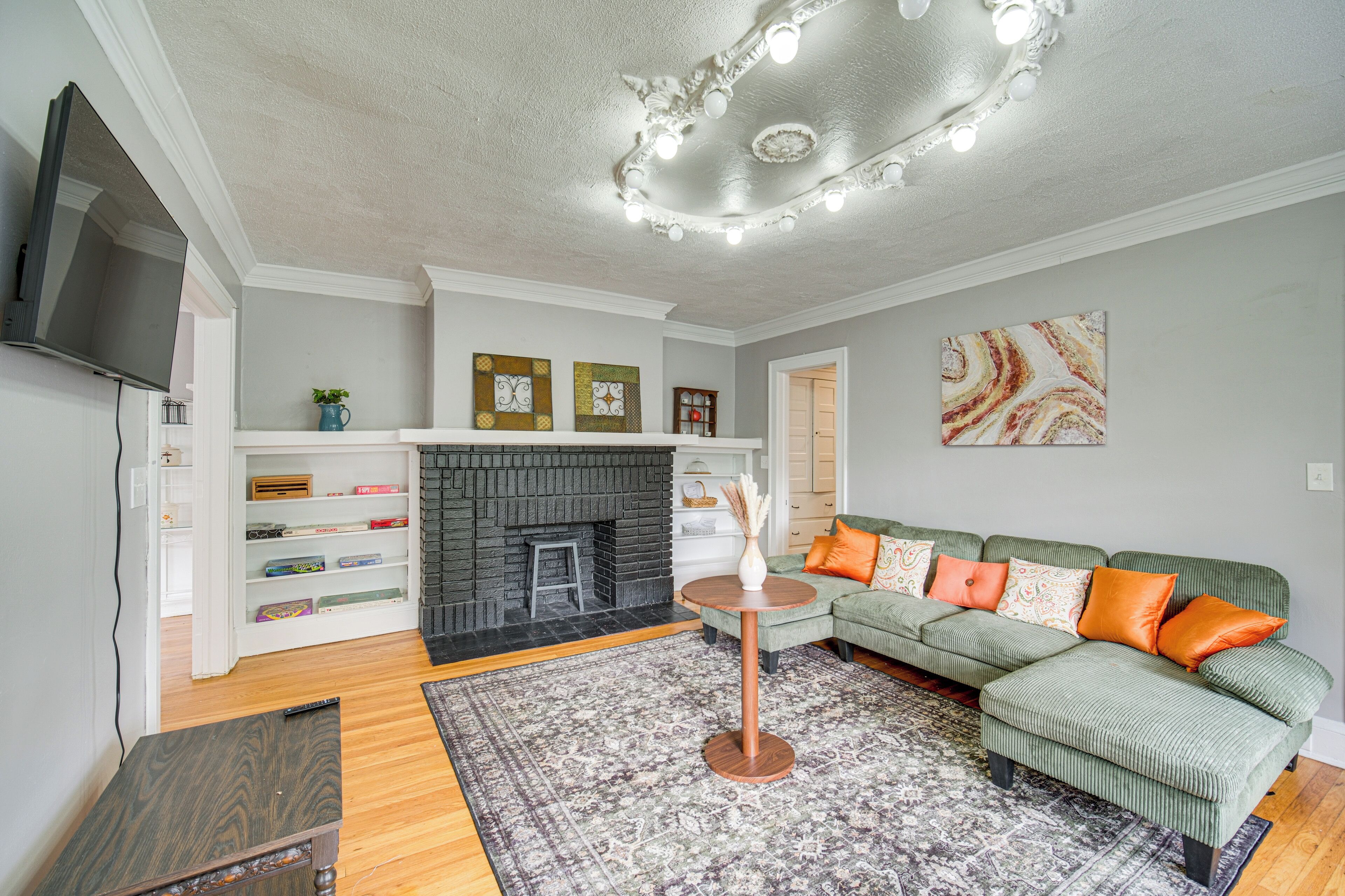 Apartment (3 Bedrooms) | Front of property