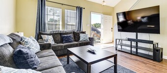 4 Mi to Fsu: Pet-friendly Townhome