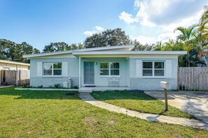 House (3 Bedrooms) | Interior - Convenient Oasis in St Pete, 4 Mi to Pier & Dtwn! (St. Petersburg)