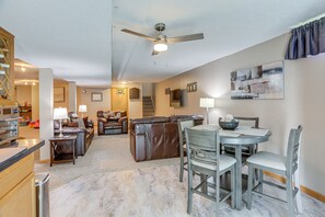 House (4 Bedrooms) | Interior - Work & Relax! Spacious Ontario Home w/ Pool (Mansfield)