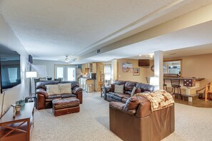 House (4 Bedrooms) | Interior - Work & Relax! Spacious Ontario Home w/ Pool (Mansfield)