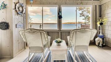 House (3 Bedrooms) | Front of property