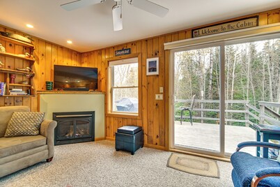 Forest-view Hideaway 3 Mi to Sugarloaf Mountain!