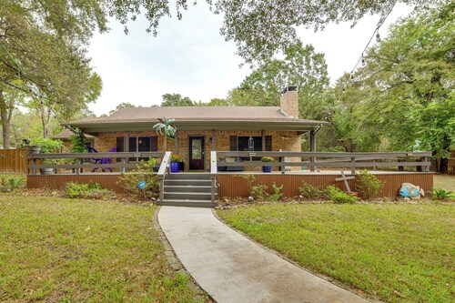 Walk to Lake Athens! Updated Home w/ Large Deck