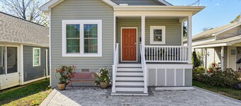 Walk to Historic Chestertown: Dog-friendly Retreat