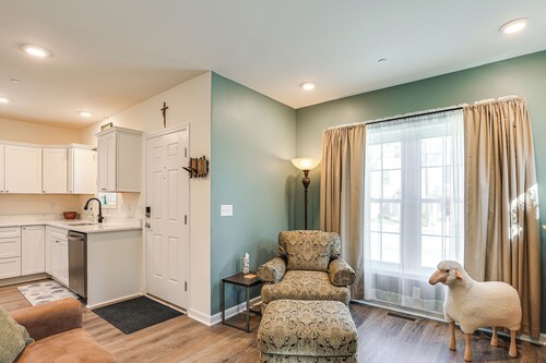 Walk to Historic Chestertown: Dog-friendly Retreat