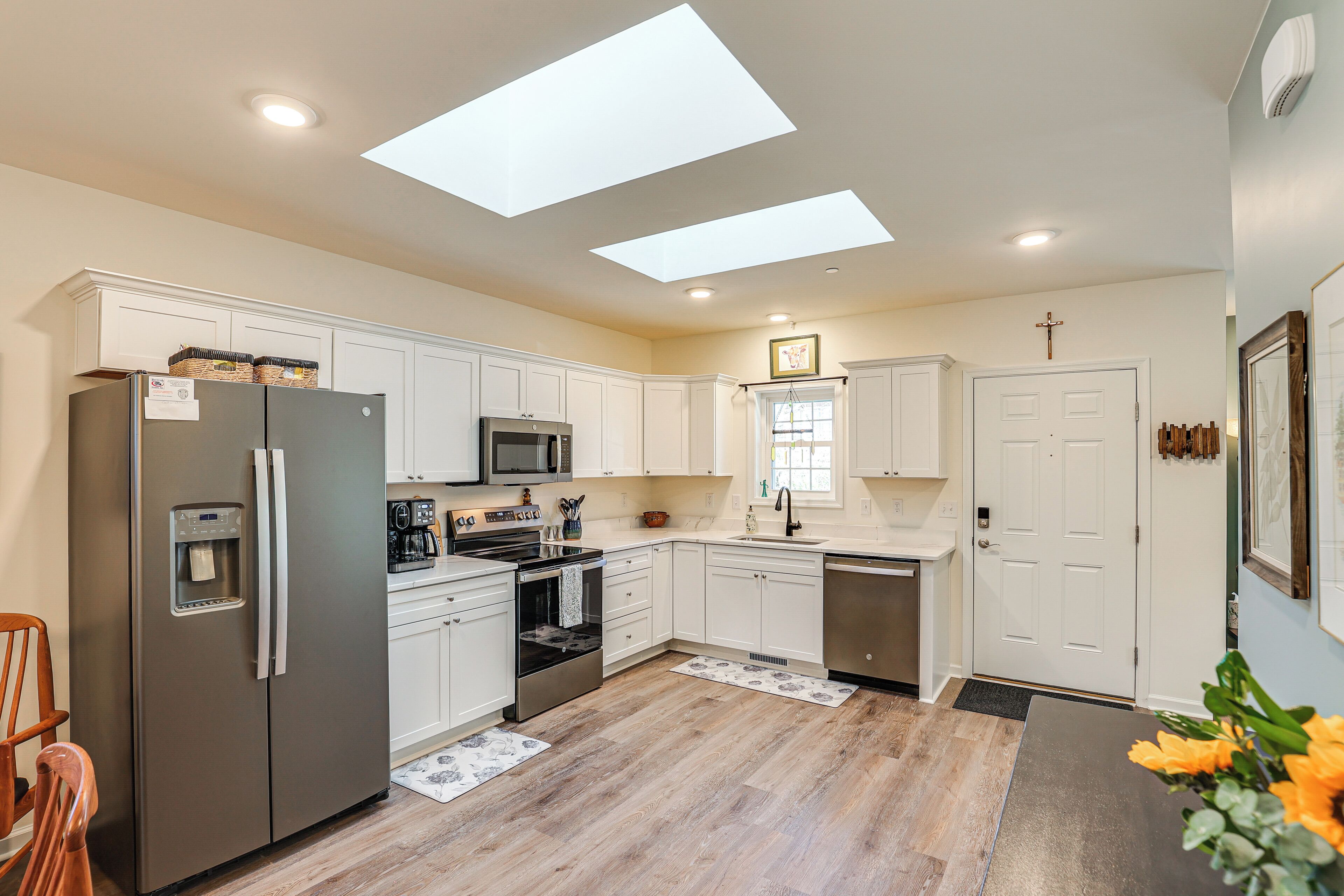 المنشأة من الداخل